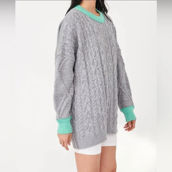 NWOT Free People||  Grey Combo Cable Knit Ribbed Olympia Tunic Sweater - Picture 2 of 11